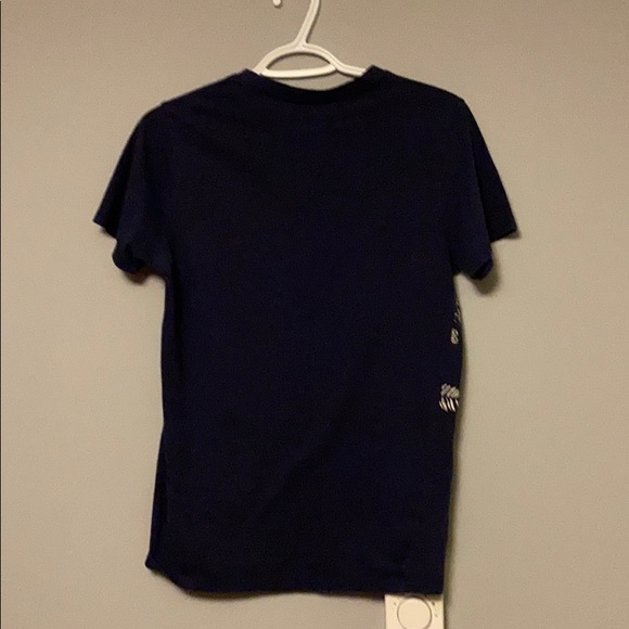 T-shit. - Picture 2 of 3